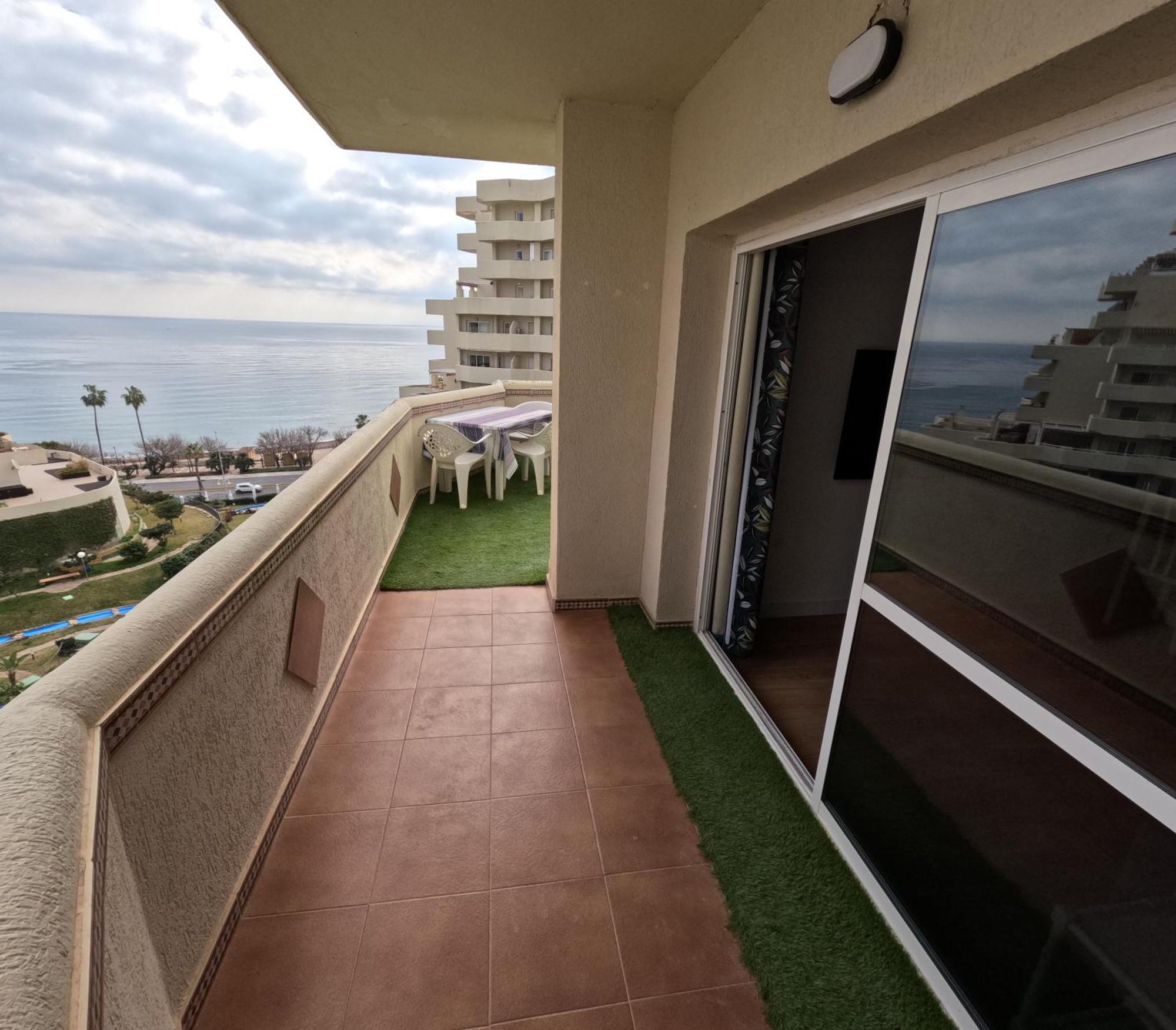 Benalbeach. Espectacular Terraza, Vistas Al Mar. Benalmádena Exterior foto
